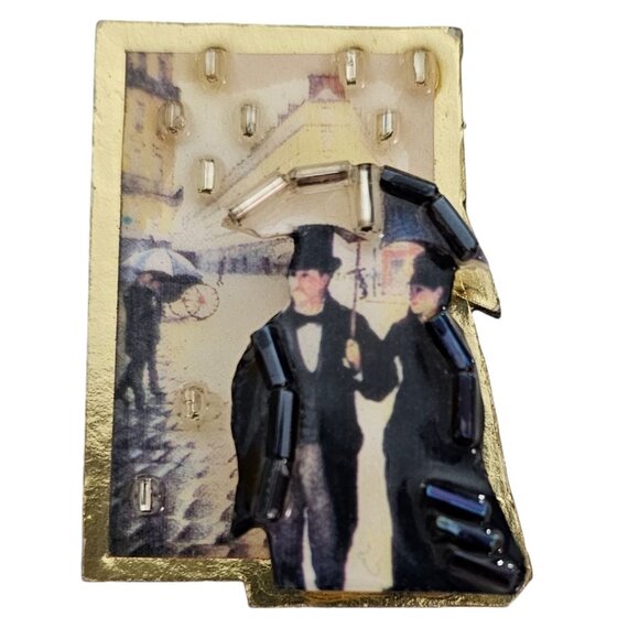 Couple Under Umbrella City Scape Glass Bead Resin Pin Pendant Bonnie Kondor L639 - Picture 9 of 9